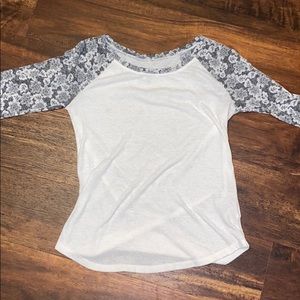 Women’s Grey and White Flower Sleeve Long Sleeve